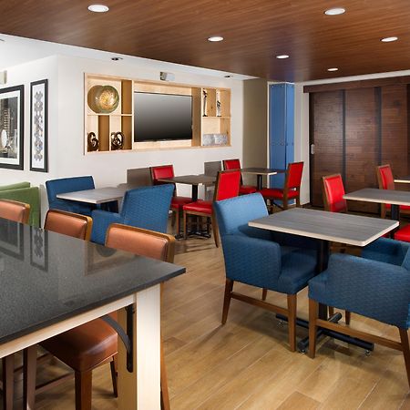 Holiday Inn Express & Suites San Antonio - Downtown Market Area By Ihg Екстер'єр фото
