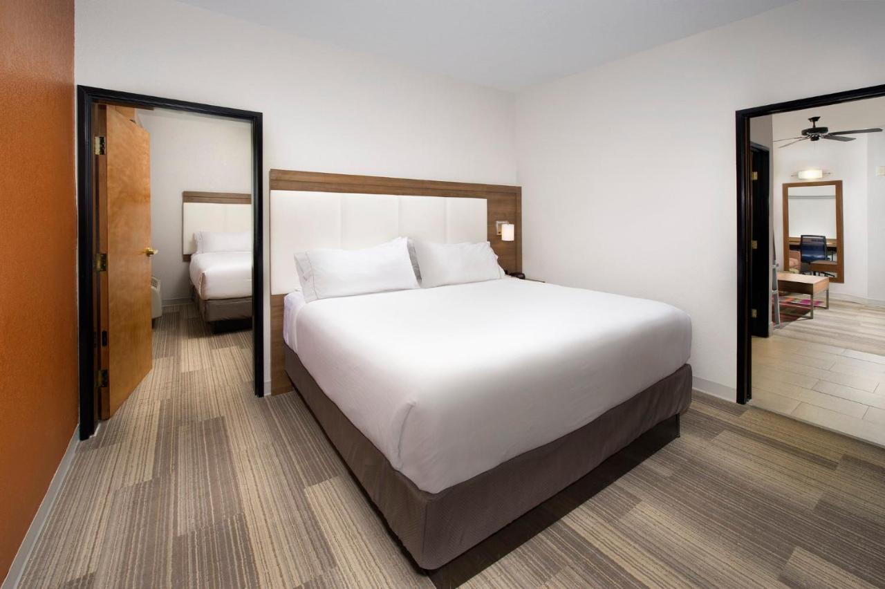 Holiday Inn Express & Suites San Antonio - Downtown Market Area By Ihg Екстер'єр фото